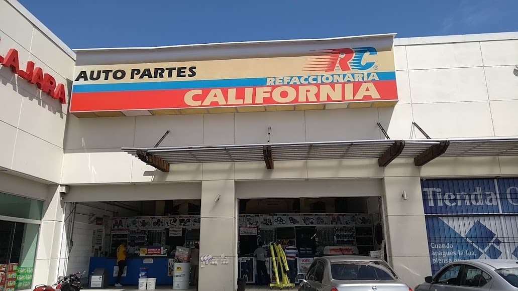 Refaccionaria California en Querétaro