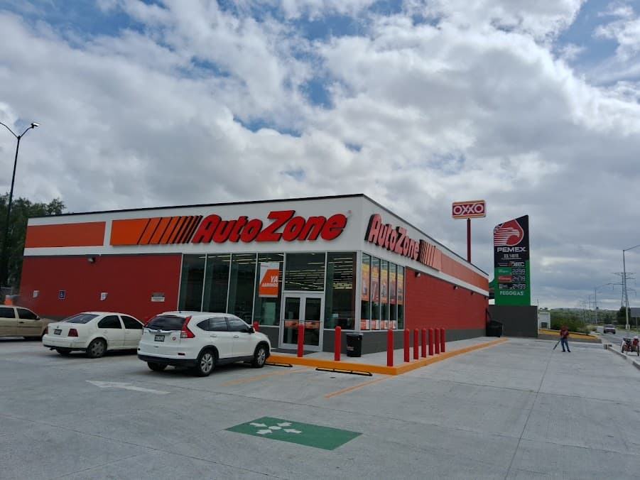 Refaccionaria AutoZone en Querétaro